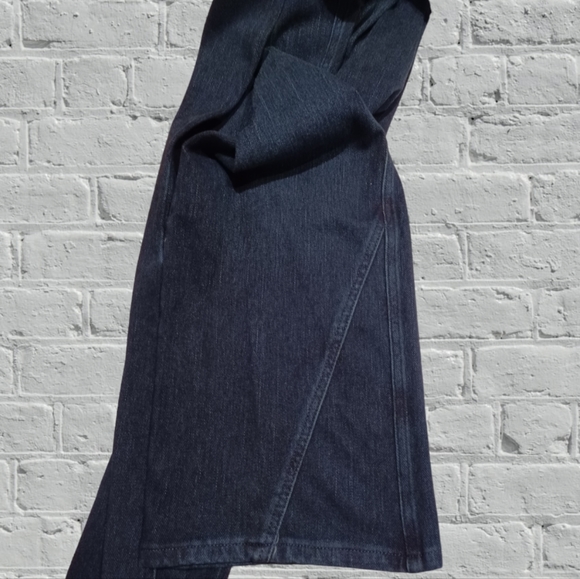 Belle by Kim Gravel Flexible Petite Diagonal Jeans Size 16P Dark Indigo - Picture 3 of 5